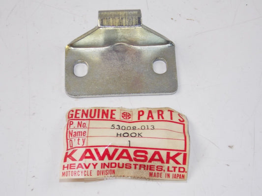 NOS KAWASAKI 1972 1973 1974 1975 SEAL LATCH HOOK G5 53008-013 - MotoRaider