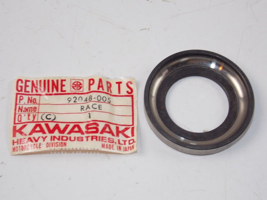 NOS KAWASAKI 1968-2001 STEERING BEARING RACE KLT200 KMX125 KX125  92048-005 - MotoRaider