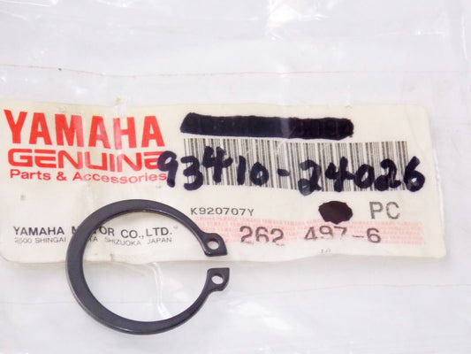 NOS YAMAHA TRANSMISSION CIRCLIP S-TYPE 93410-24026 - MotoRaider