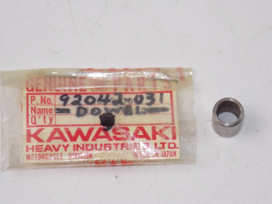 NOS KAWASAKI 1974-2015 DOWEL PIN 12MM KEF300 KZ400 KVF400 ZR1100 92042-031 - MotoRaider