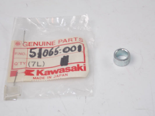 NOS KAWASAKI 1967-1976 GAS TANK CAP SPACER C2 F3/6/7 KH500 KV100 51065-001 - MotoRaider