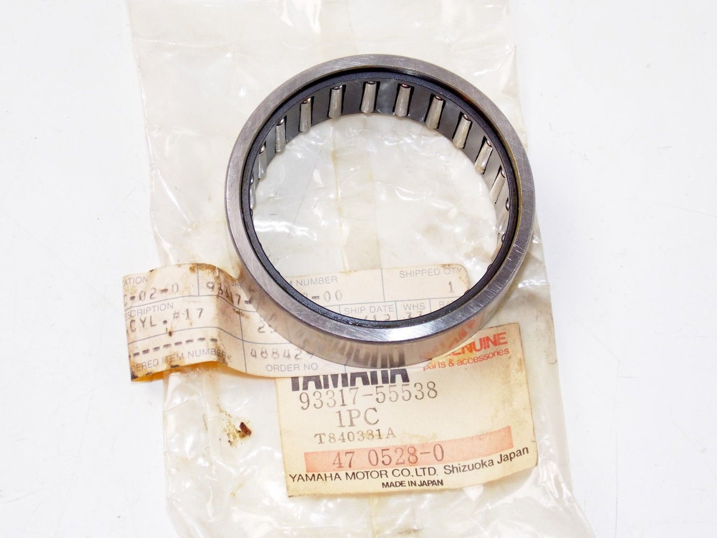 NOS YAMAHA 1983-1984 YTM200EK YTM200EL  BEARING,CYL.#17 93317-55538 - MotoRaider