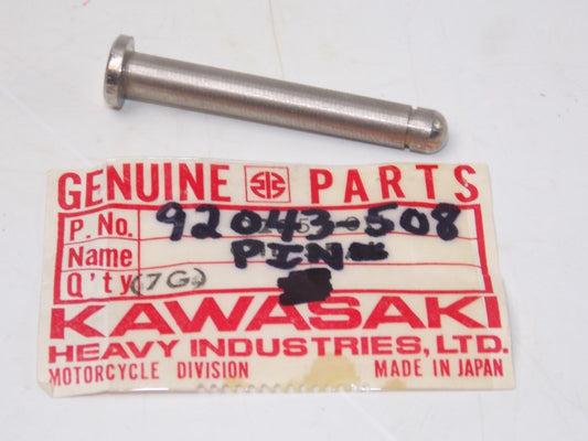 NOS KAWASAKI 1976 THROTTLE PIN JS400  92043-508 - MotoRaider