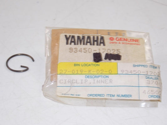 NOS YAMAHA  1966-2000 INNER CIRCLIP YA6 YDS5 YM2 RD350 CS340 AT1 93450-17025 - MotoRaider