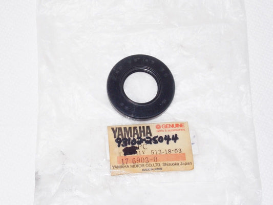 NOS YAMAHA 1968-2015 XS1 FZR6 TMAX VSTAR FZR1000TC OIL SEAL SD-TYPE 93102-25044 - MotoRaider