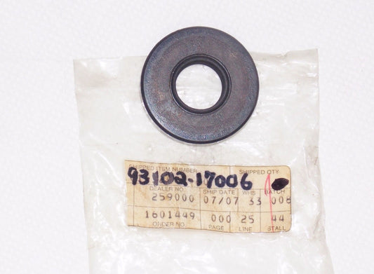 NOS OIL SEAL SD-TYPE YAMAHA DR 17x40x7 # 93102-17006 - MotoRaider