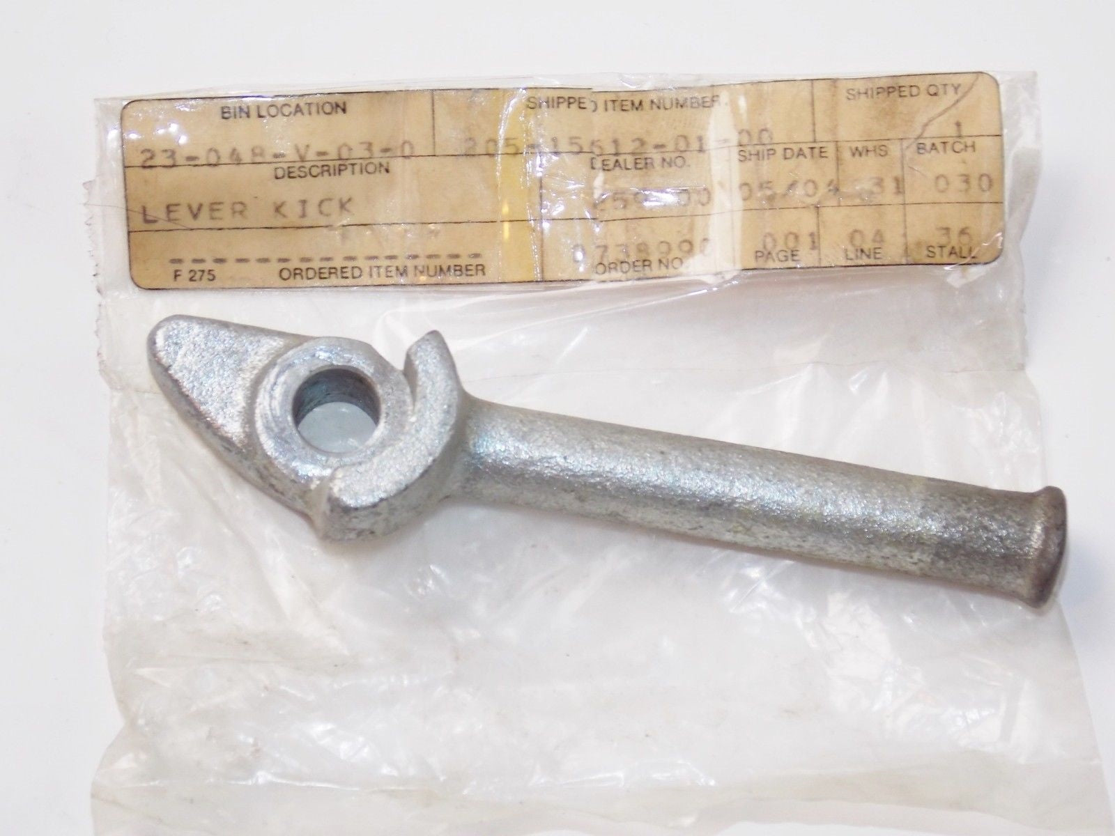 NOS OEM YAMAHA 68-72 YG5T/S AS2C L5T/TACS3B/C G6S/SB LEVER KICK # 205-15612-01 - MotoRaider