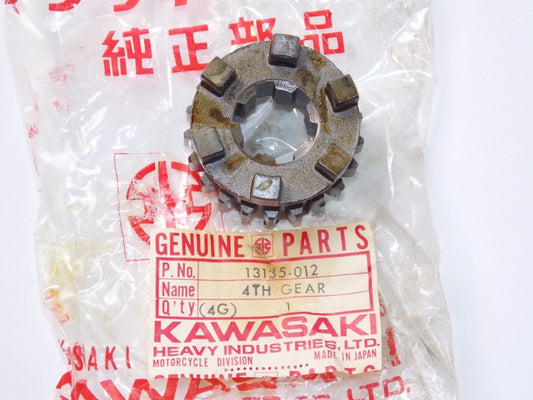 NOS KAWASAKI 1971-1975 OUTPUT GEAR 4TH F6 F7 13135-012 - MotoRaider