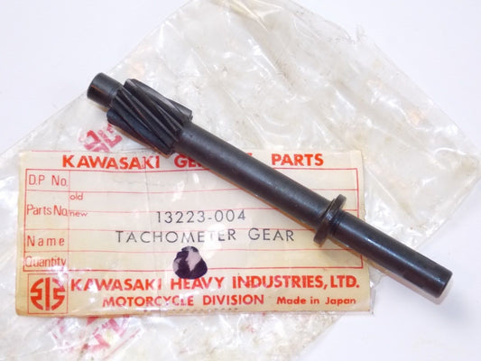 NOS KAWASAKI 1970-1975 TACHOMETER GEAR F5 F8 F9  13223-004 - MotoRaider