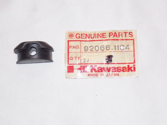NOS KAWASAKI 1981- 1984 CYLINDER HEAD PLUG KZ1000/1100 ZX1100 92066-1104 - MotoRaider