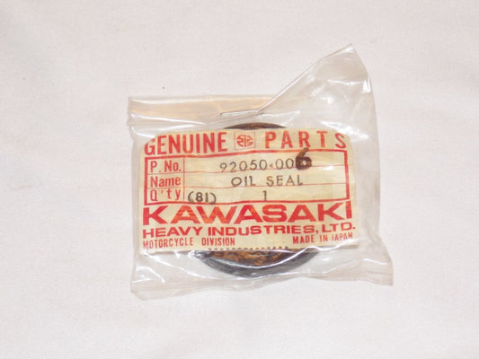 NOS KAWASAKI 1967 1968 1969 1970 OIL SEAL C2 F3 F4  92050-006 - MotoRaider