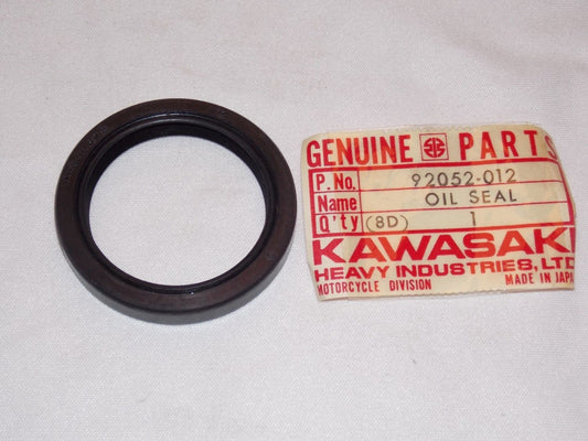 NOS KAWASAKI 1974 1975 1976 1977 1978 OIL SEAL KZ400  92052-012 - MotoRaider