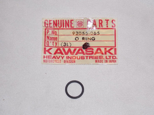 NOS KAWASAKI 1974-1982 VALVE GUIDE O-RING KZ400 KZ750  92055-065 - MotoRaider