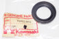 NOS KAWASAKI 1969 1971 1975 2001 G3SS H1 H2 KE100 Z1 OIL SEAL COUPLING 92052-003 - MotoRaider