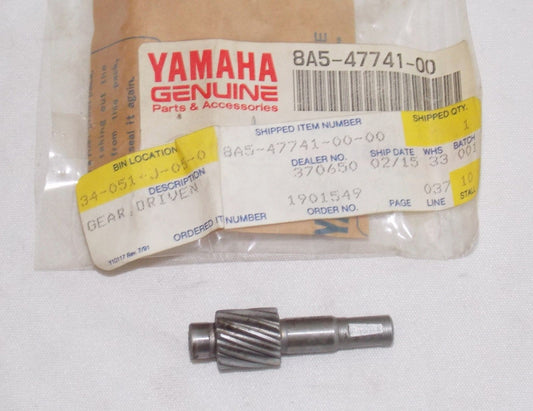 NOS YAMAHA 1974-1981 DRIVE GEAR SRX140 EX340 GPX433 EC540 SRX340  8A5-47741-00 - MotoRaider