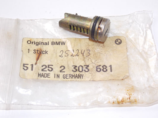NOS BMW MOTORCYCLE CYLINDER LOCK LATCH LUGGAGE SUITECASE 51252303681 CODE 252243 - MotoRaider
