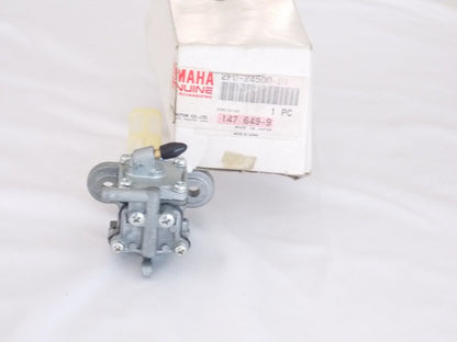 NOS YAMAHA  1978 FUEL COCK ASSY 1 XS650  2F0-24500-01 - MotoRaider