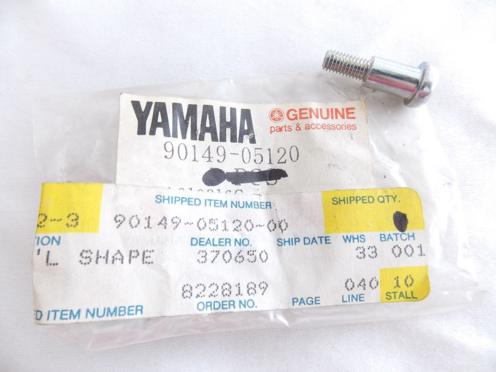 NOS YAMAHA  1978-1992 SPECIAL SHAPE SCREW YT60 YSR50 DT50 QT50 RX50  90149-05120 - MotoRaider