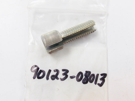 NOS OEM YAMAHA 1969-1977 HEXAGON SCREW SL338 SS338 GP396 SW433 SM292 90143-05004 - MotoRaider