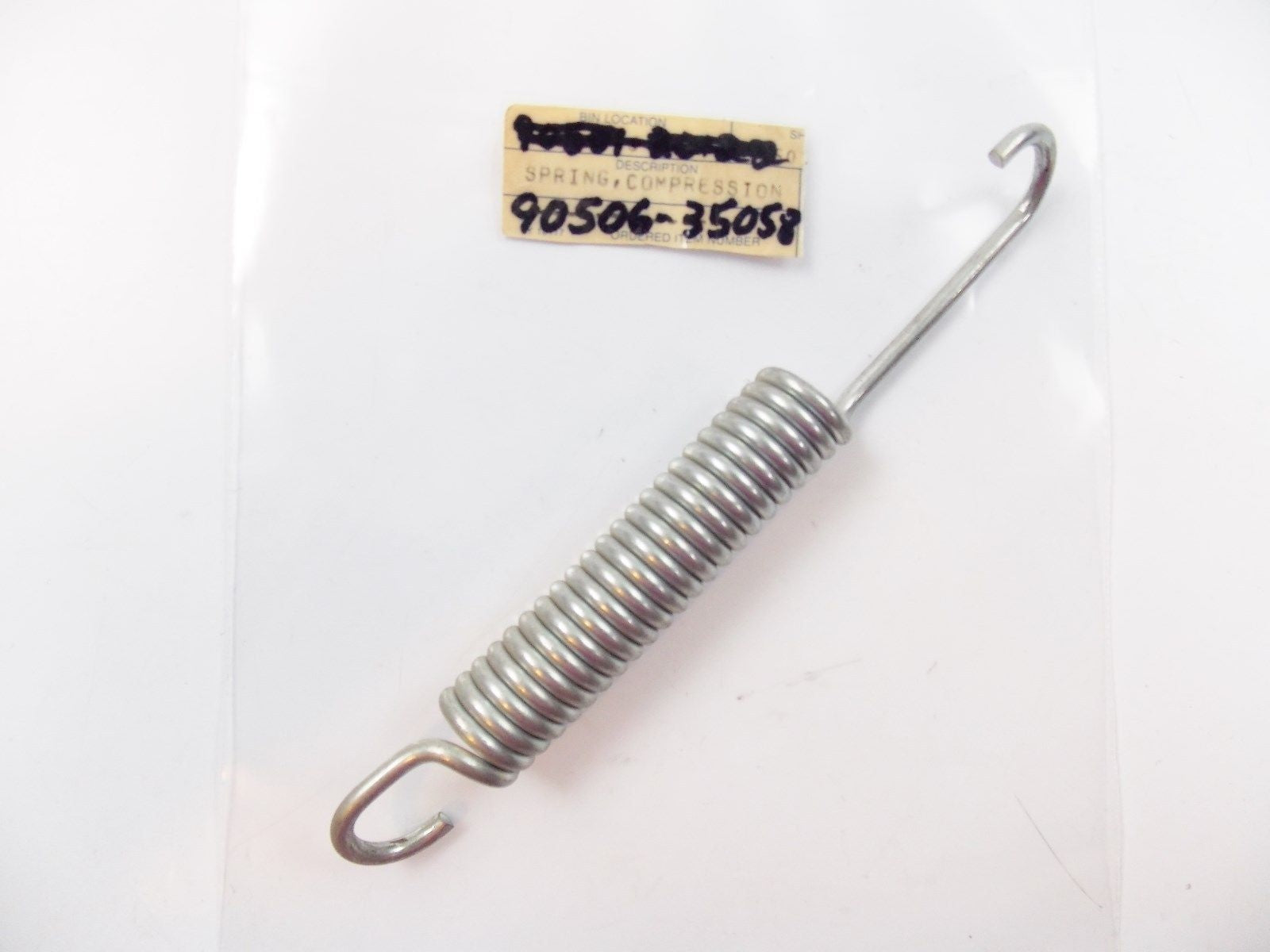 NOS OEM YAMAHA  1970-1979 TENSION SPRING R5 DS7 TX750 RD250/400  90506-35058 - MotoRaider
