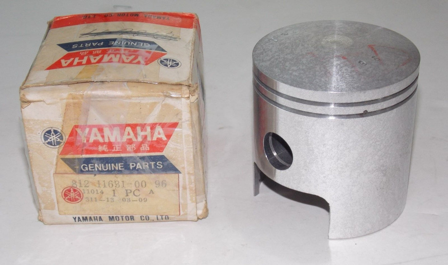 NOS OEM YAMAHA  1971 1972 1973 PISTON STD SL292  812-11631-00-96 - MotoRaider