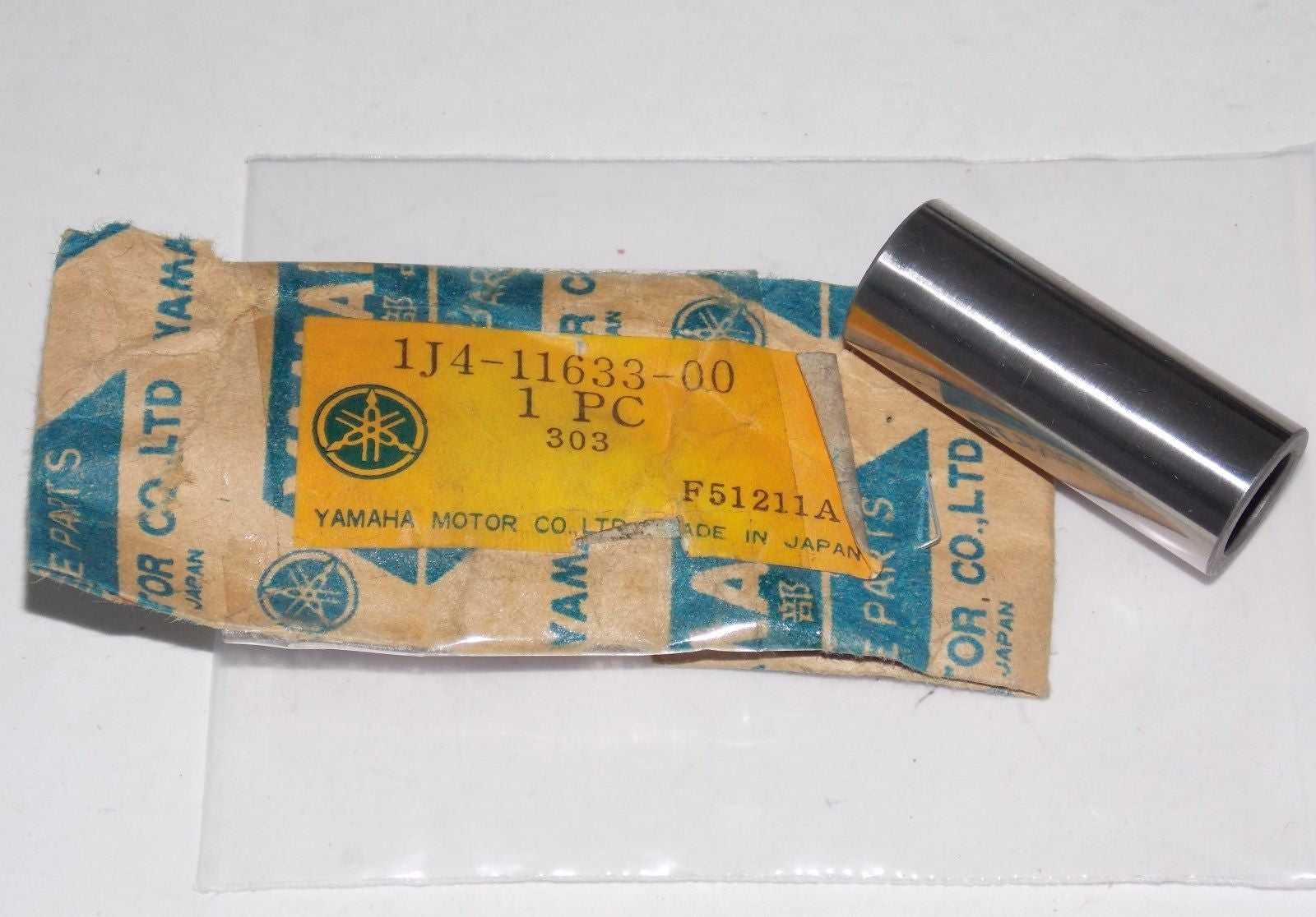 NOS OEM YAMAHA 1976-1983 PISTON PIN YZ100 YZ125  1J4-11633-00 - MotoRaider