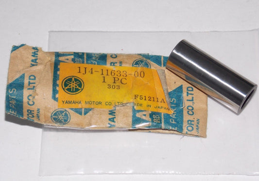 NOS OEM YAMAHA 1976-1983 PISTON PIN YZ100 YZ125  1J4-11633-00 - MotoRaider