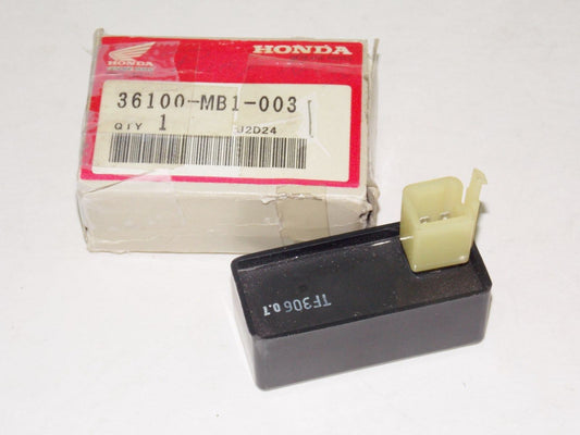NOS OEM KAWASAKI 1982-2014 SWING ARM CAP KLX300 BR250 KX125/250/500  11012-1259 - MotoRaider