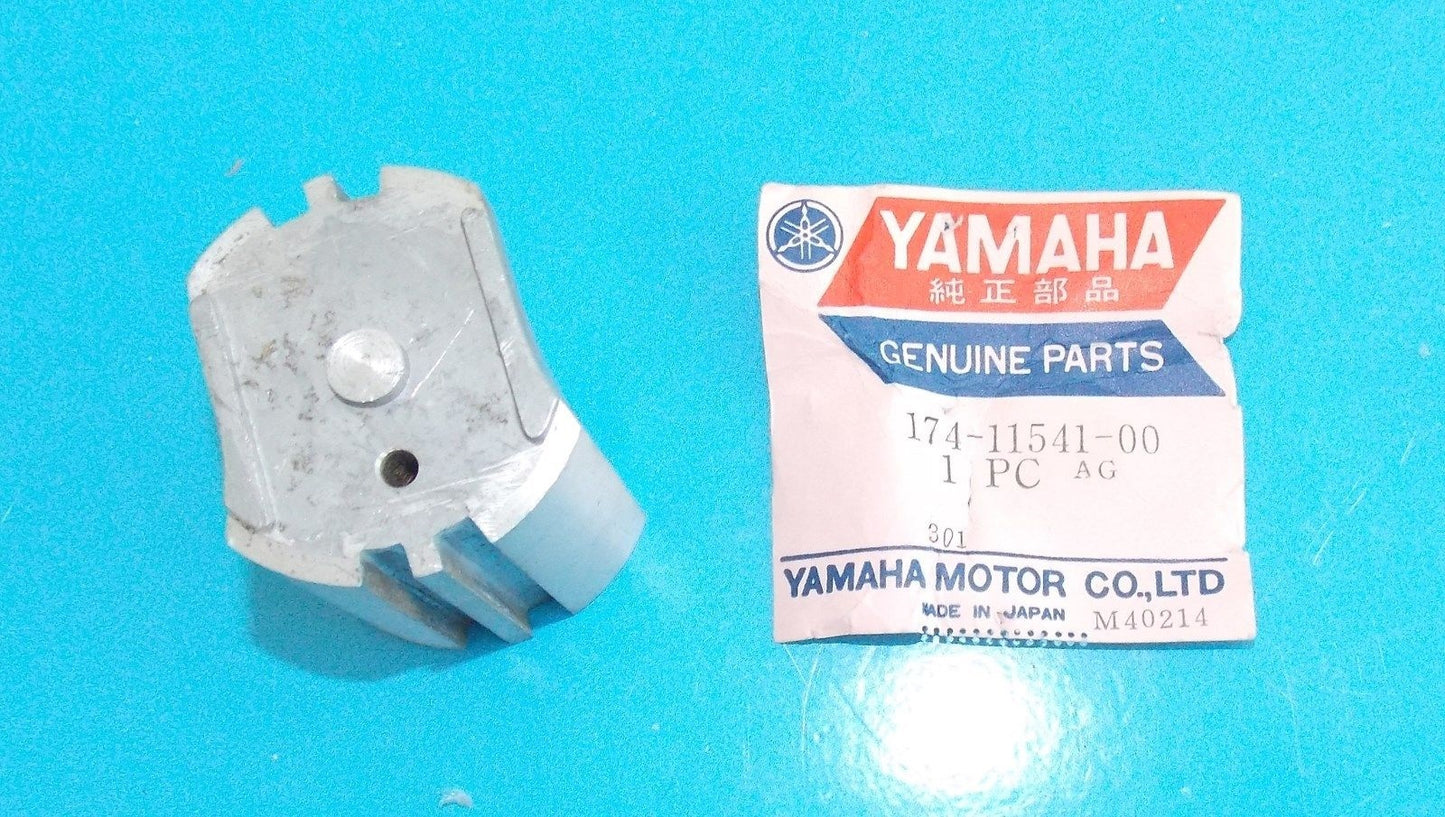 NOS YAMAHA  1967 1968 CRAKCASE METAL FILLER YCS1  174-11541-00 - MotoRaider