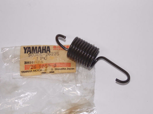 NOS YAMAHA 1976-2007 TENSION SPRING XS500 FJ600 SR185 YZF750 XJ550  90506-26225 - MotoRaider