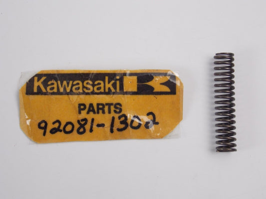NOS OEM KAWASAKI 1980-2005 TENSIONER SPRING ZX600 KZ1000 ZR750 ZX600  92081-1302 - MotoRaider