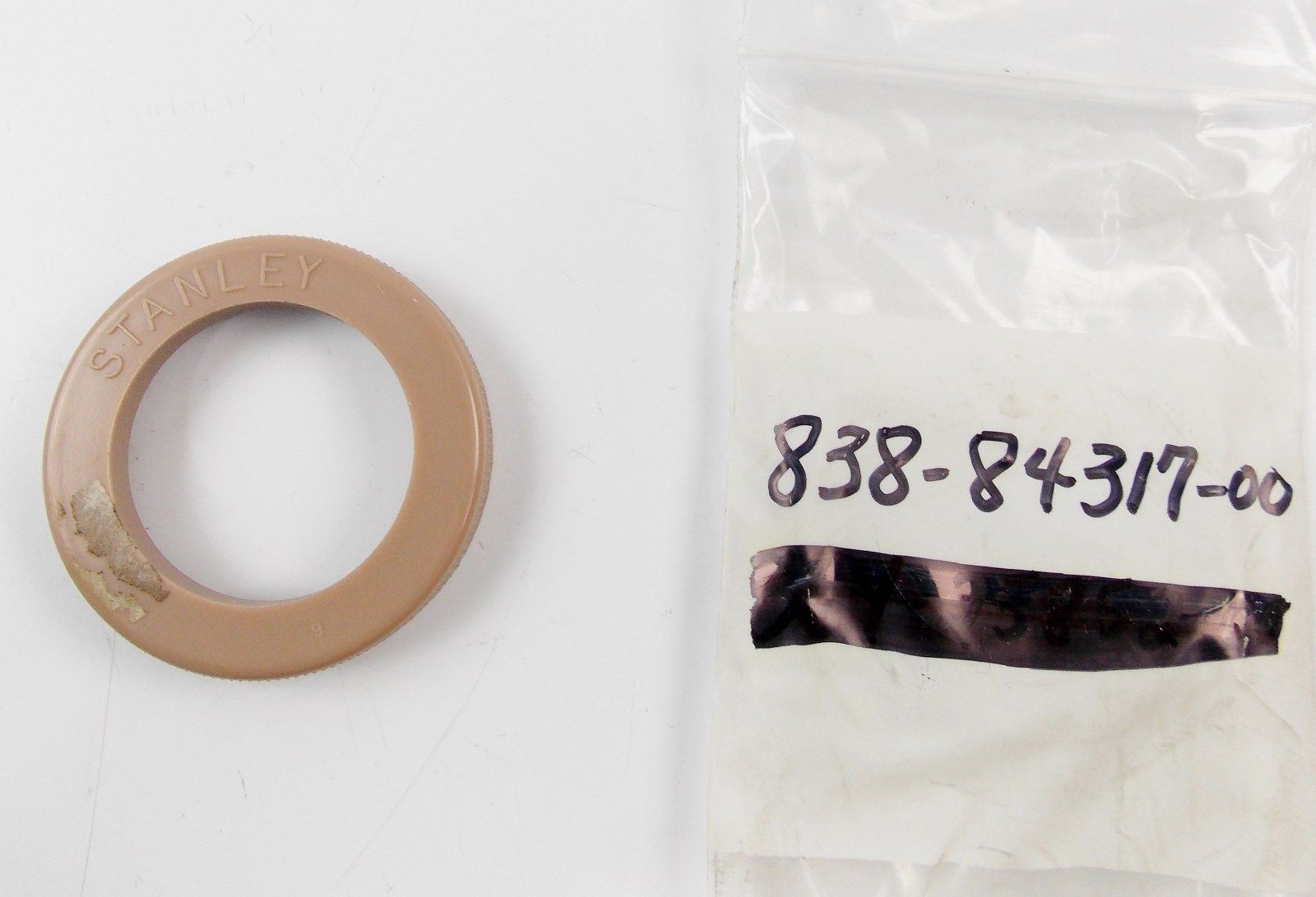 NOS OEM 1971-1981 YAMAHA HEADLAMP NUT SL292 EL433 GP292 EW433  838-84317-00 - MotoRaider