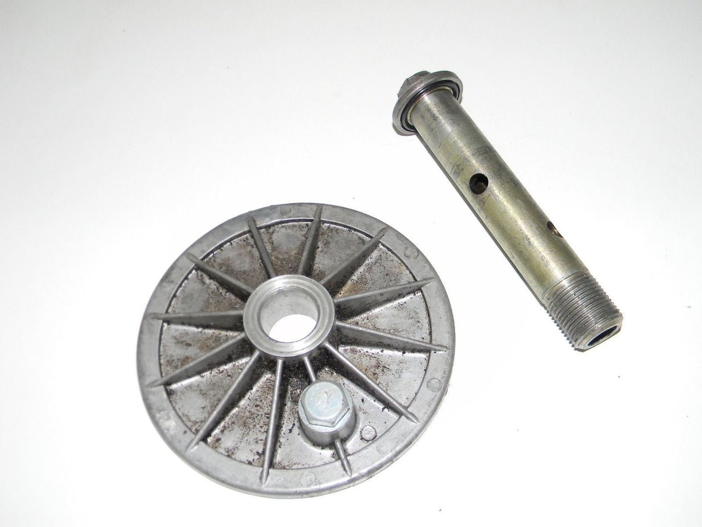 1976-79 Kawasaki KZ1000 MOTOR OIL FILTER HOUSING TUBE+PLATE KZ 1000 KZ900 900 Z1 - MotoRaider