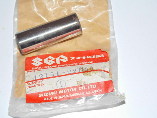 OEM ORIGINAL SUZUKI 1991 1992 RGV250 RG125 PISTON PIN 12151-22D00 - MotoRaider