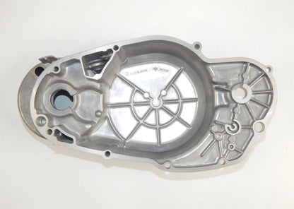 OEM 1970's SUZUKI GT380 GT550 ENGINE MOTOR CRANKCASE RIGHT COVER "3SZZ153" - MotoRaider
