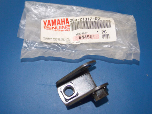 NOS 1987-2006 YAMAHA YFZ350 BRACKET MOUNT MOTOR STAY ENGINE 3 2GU-21317-00 - MotoRaider