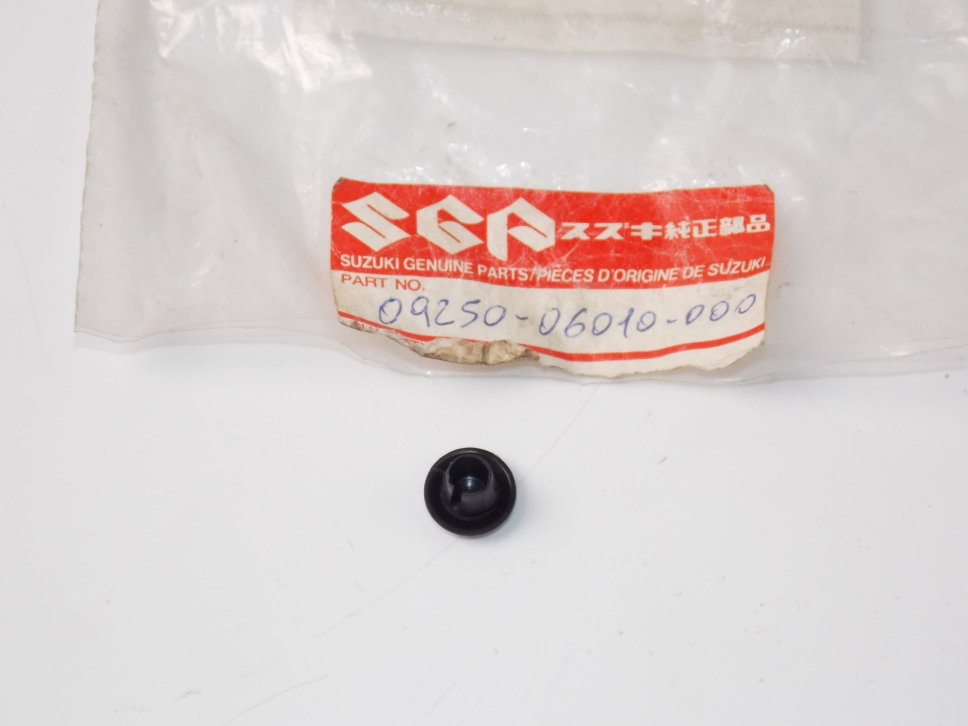 NOS OEM 1996-2003 SUZUKI  VS1400 K1/2/3 CAP PLUG 09250-06010 - MotoRaider