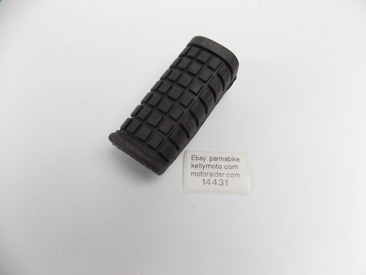 NOS OEM LAVERDA PASSENGER RUBBER FOOTREST PEG STAND COVER R L 61925698 61925697 - MotoRaider