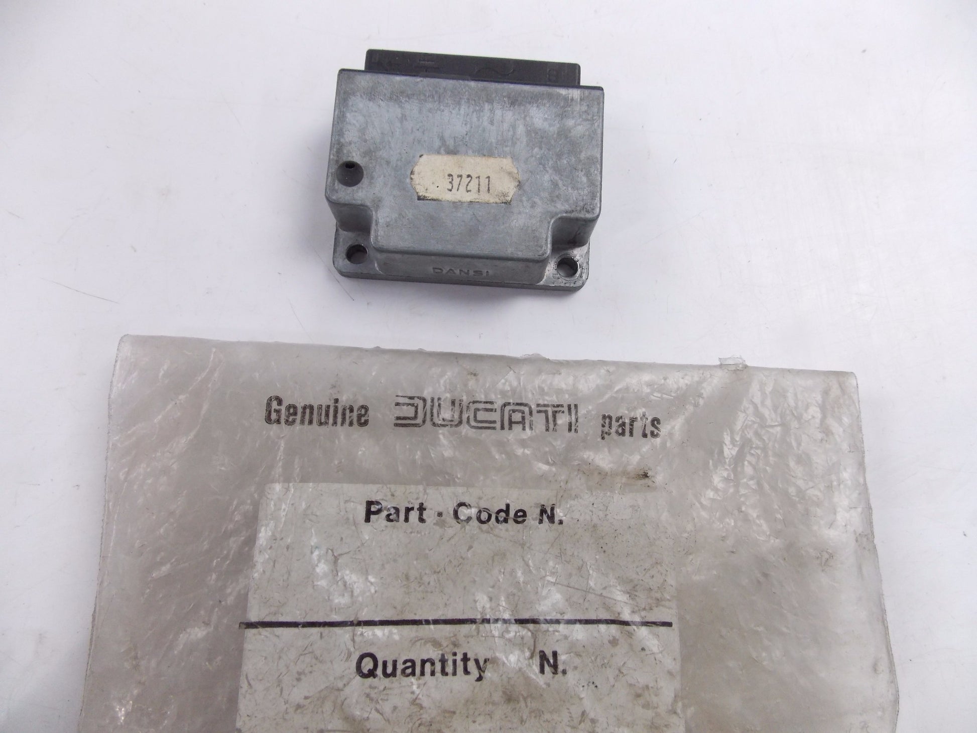 NOS OEM CAGIVA VOLTAGE REGULATOR 125 SXS 12V CC DB 800037211 | DANSI 110622 - MotoRaider