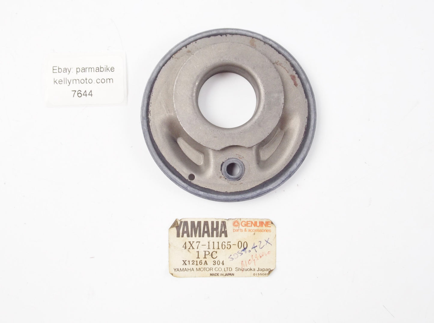NOS OEM 1981-1983 YAMAHA XV750/920 VIRAGO PLATE BREATHER CYLINDER HEAD 4X7-11165 - MotoRaider