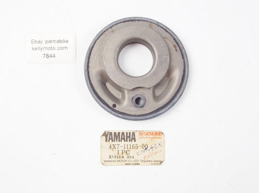 NOS OEM 1981-1983 YAMAHA XV750/920 VIRAGO PLATE BREATHER CYLINDER HEAD 4X7-11165 - MotoRaider