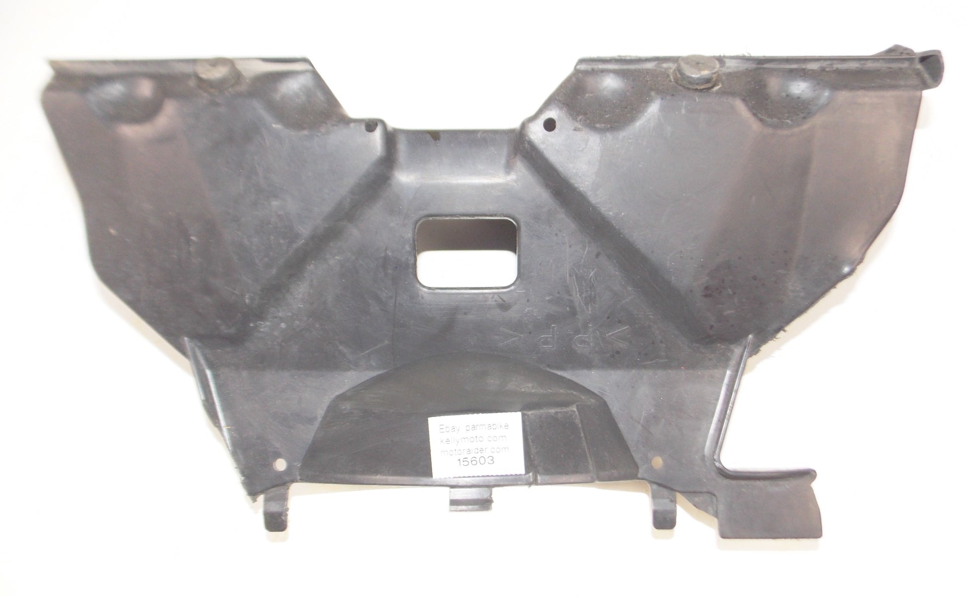 1994-1995 YAMAHA FZR 600R FRONT LOWER RADIATOR SHROUD COVER PANEL PROTECTOR - MotoRaider