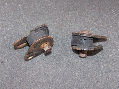 OEM YAMAHA 1976 YZ400 MUFFLER MOUNTS BRACKETS EXHAUST PIPE DAMPER - MotoRaider