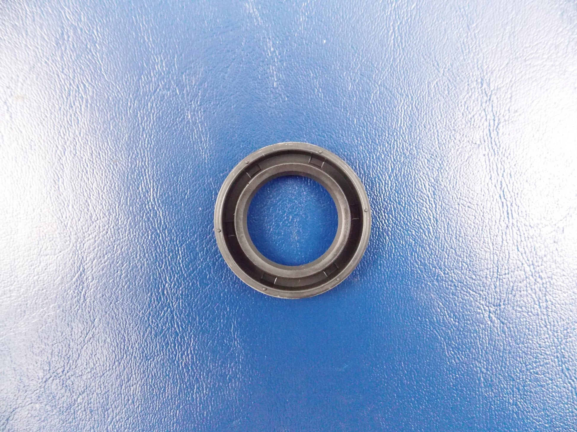 NOS OEM 1968-2007 HONDA CB350 CL360 CT360 CN250 OIL SEAL 22X35X5   91251-KM1-003 - MotoRaider