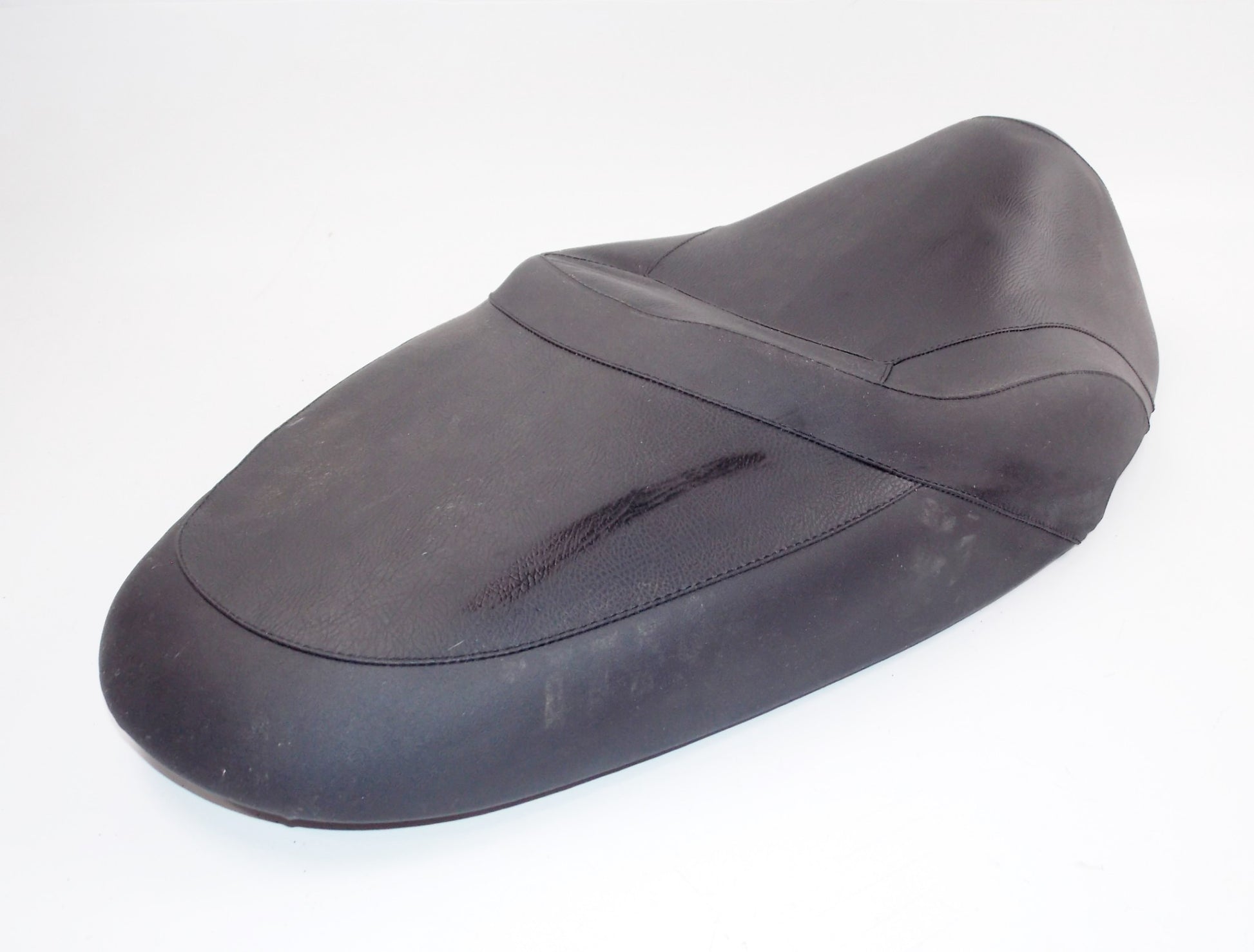 NOS MALAGUTI SCOOTER CENTRO 125 SEAT SADDLE BLACK LOWERED 106.116.03 - MotoRaider