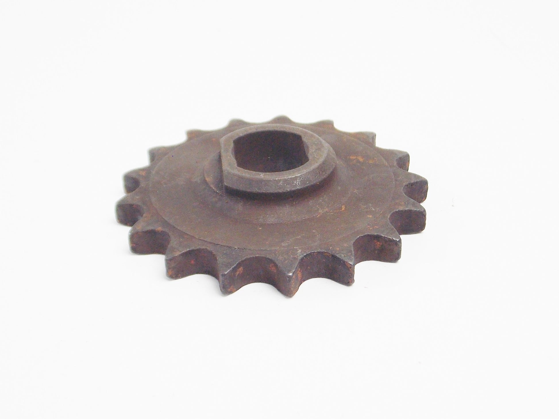 LAVERDA ZUNDAPP LZ 125 175 ENGINE MOTOR ZUNDAPP FRONT COUNTER SPROCKET 17T - MotoRaider