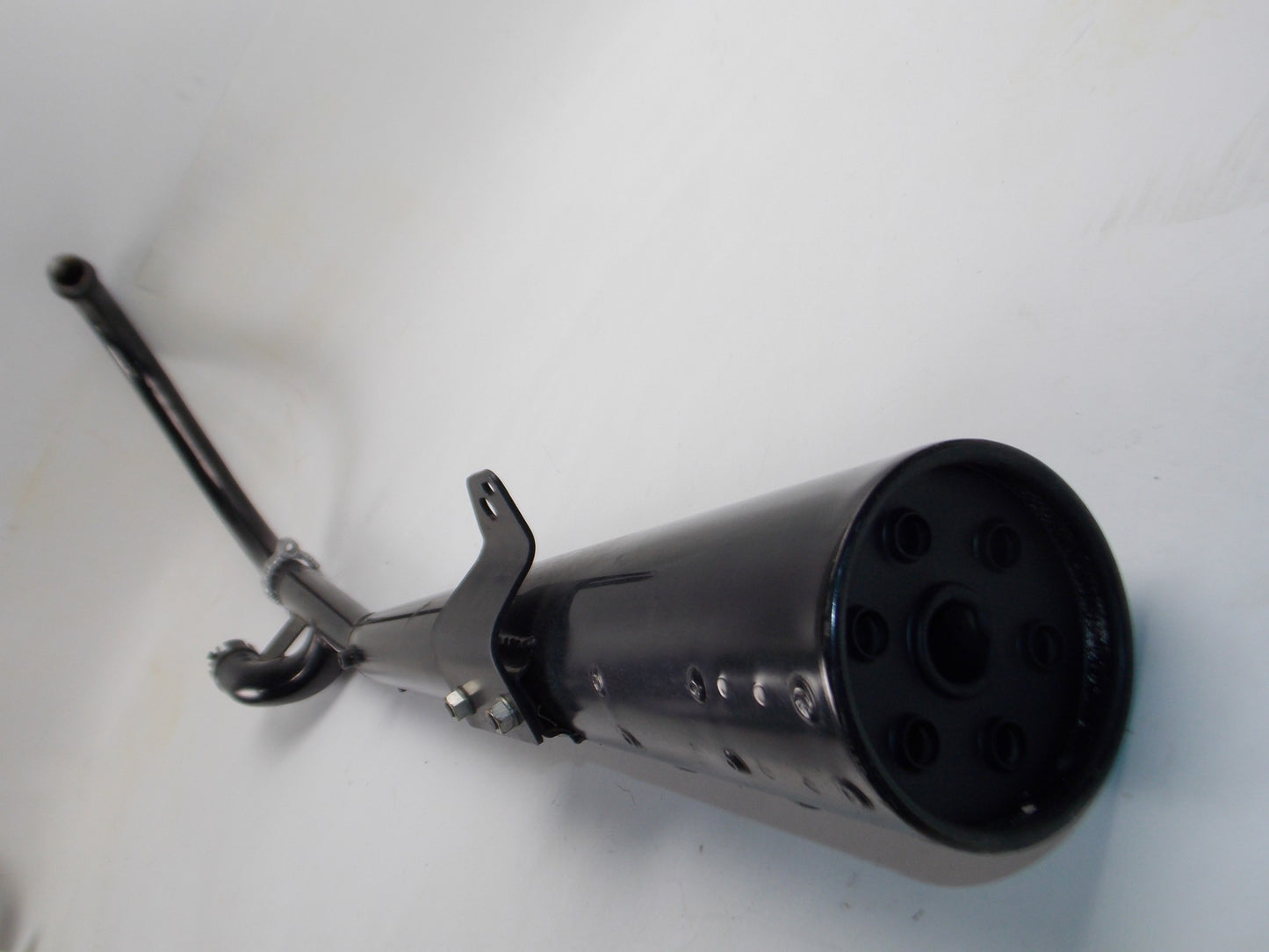 NOS OEM SUZUKI GS550M RIGHT EXHAUST MUFFLER 2 IN 1 BLACK PIPE - MotoRaider