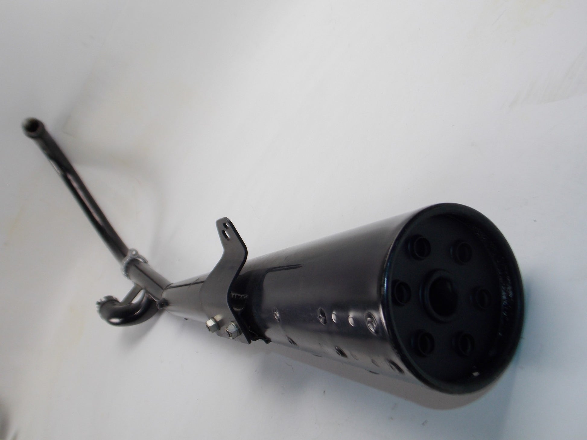 NOS OEM SUZUKI GS550M RIGHT EXHAUST MUFFLER 2 IN 1 BLACK PIPE - MotoRaider