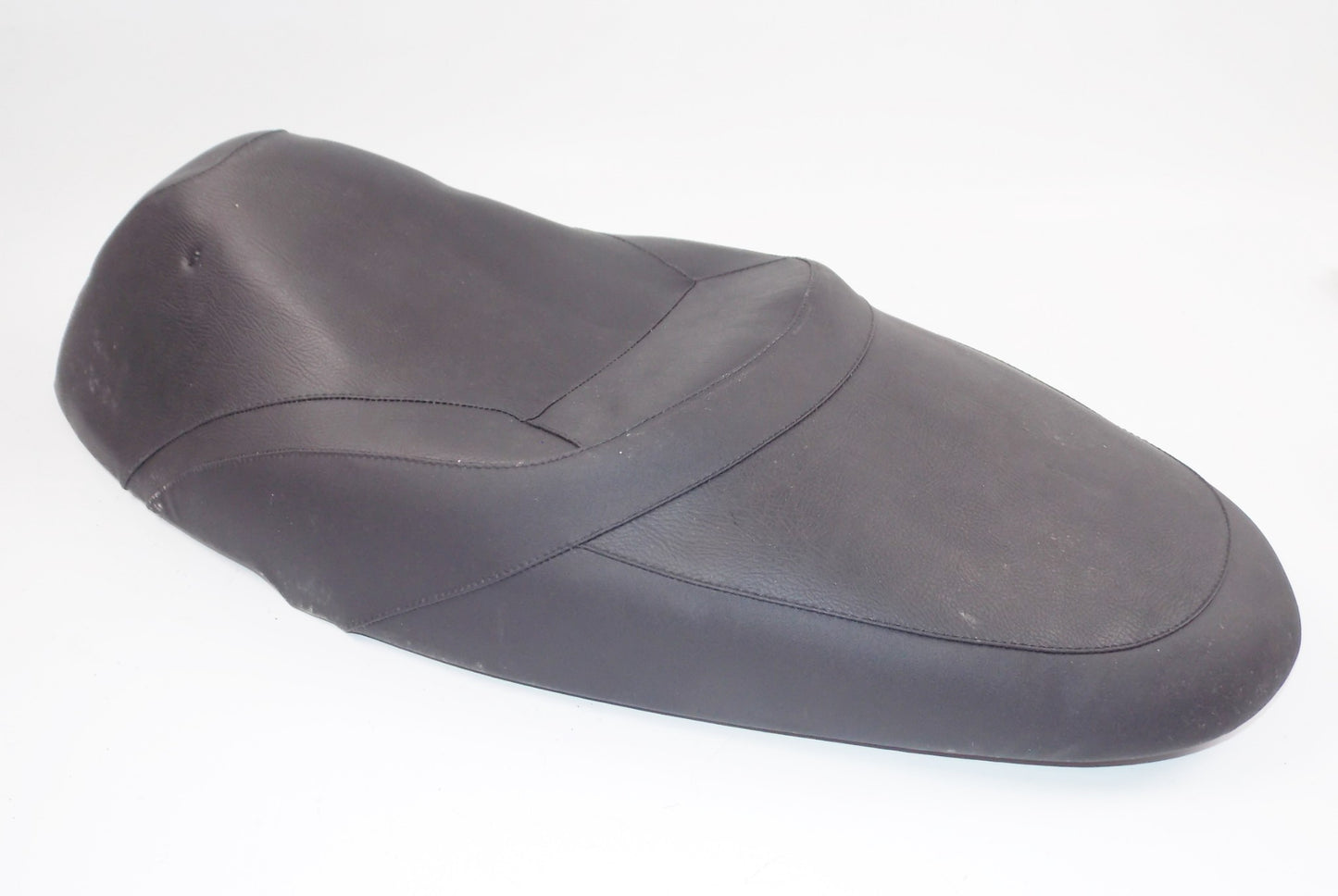 NOS MALAGUTI SCOOTER CENTRO 125 SEAT SADDLE BLACK LOWERED 106.116.03 - MotoRaider