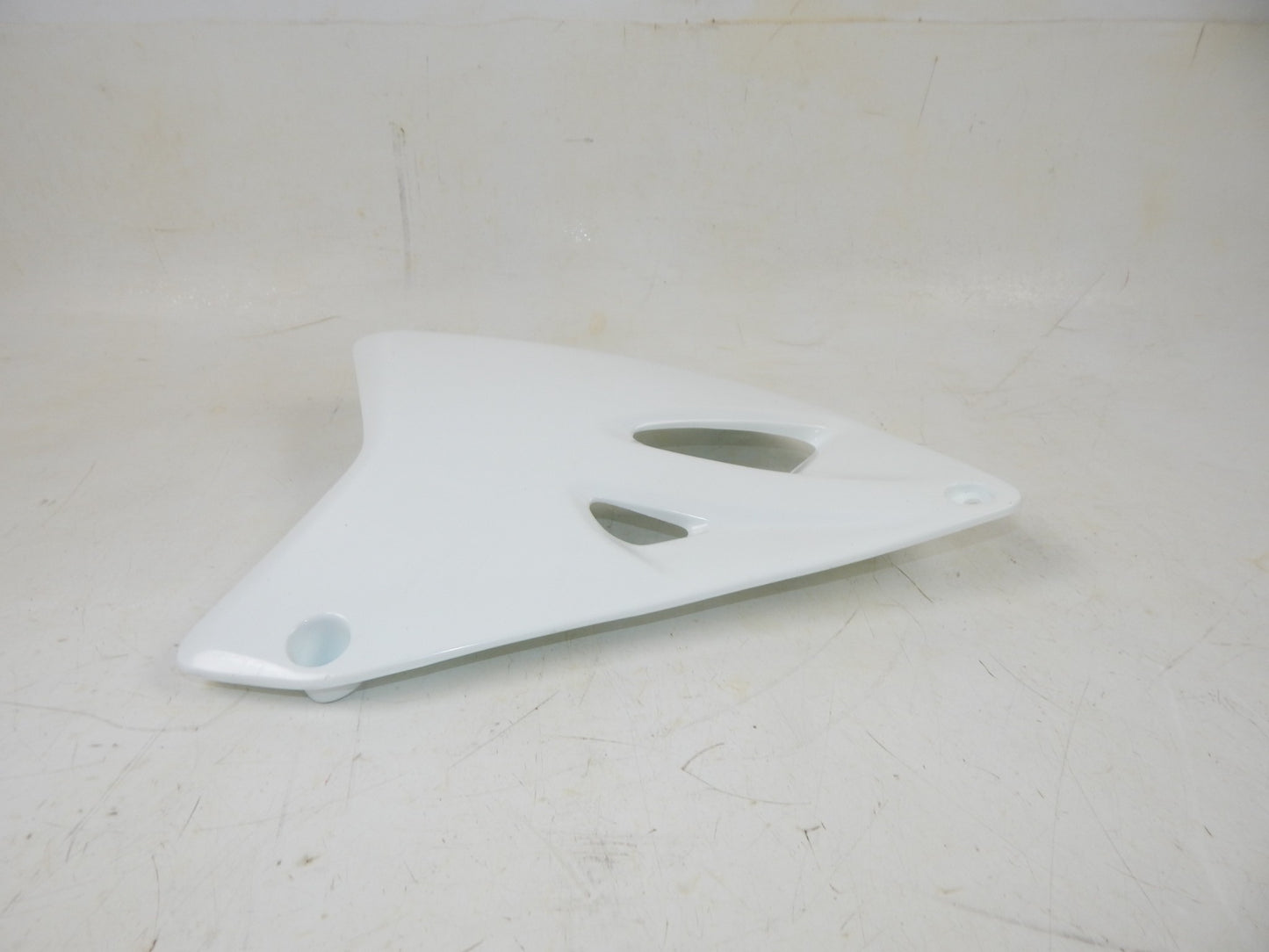 UFO WHITE 041 RH LH RADIATOR COVER SHROUD SUZUKI RM85 2000-06 11-5799 SU03969041 - MotoRaider